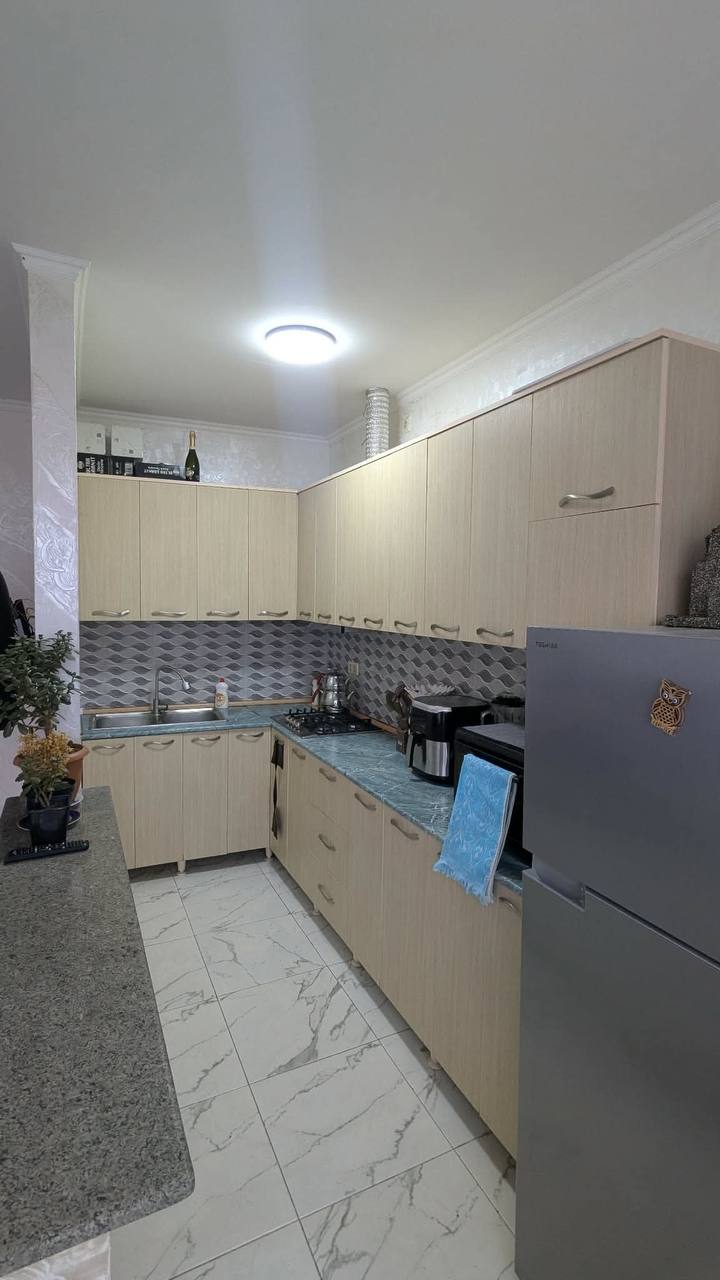 #сдам квартиру 2+1 Генерала Аслана Абашидзе, 49/15
