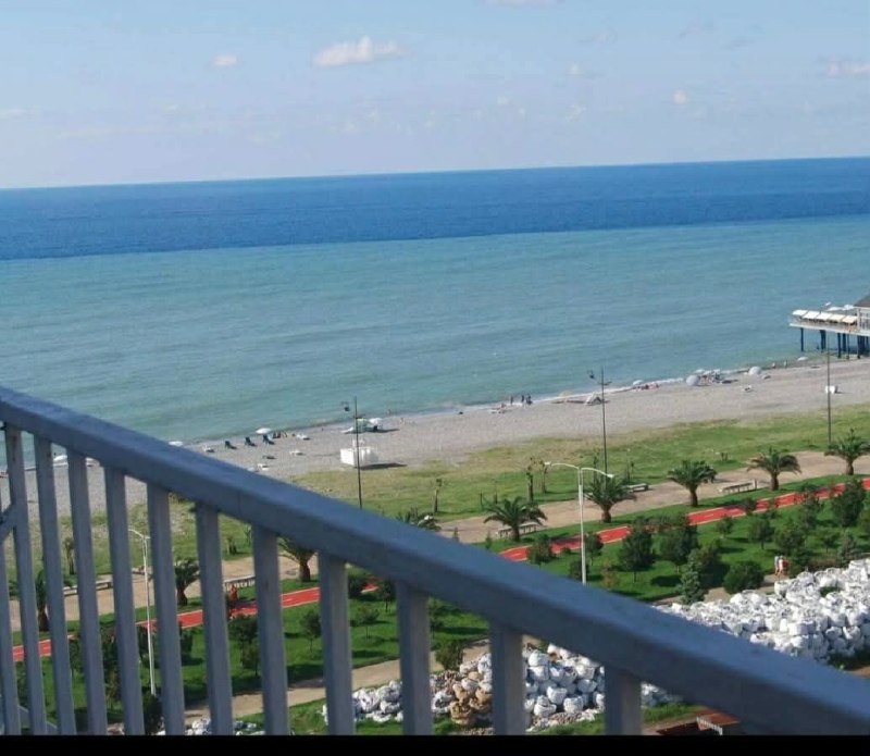 1+1 прямой вид на море